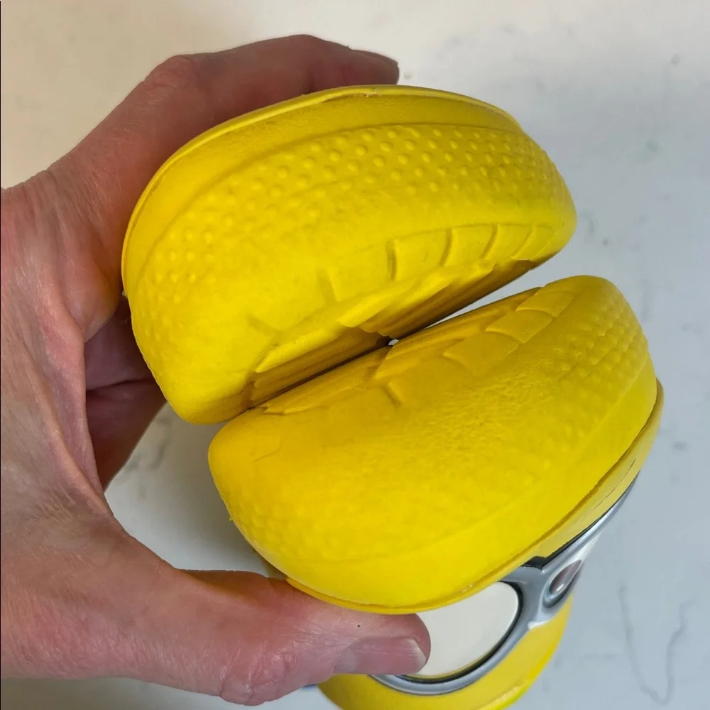 Crocs Fun Lab Minions Yellow Kids Clog Sandals with Blue Strap Size 11 - Picture 5 of 17